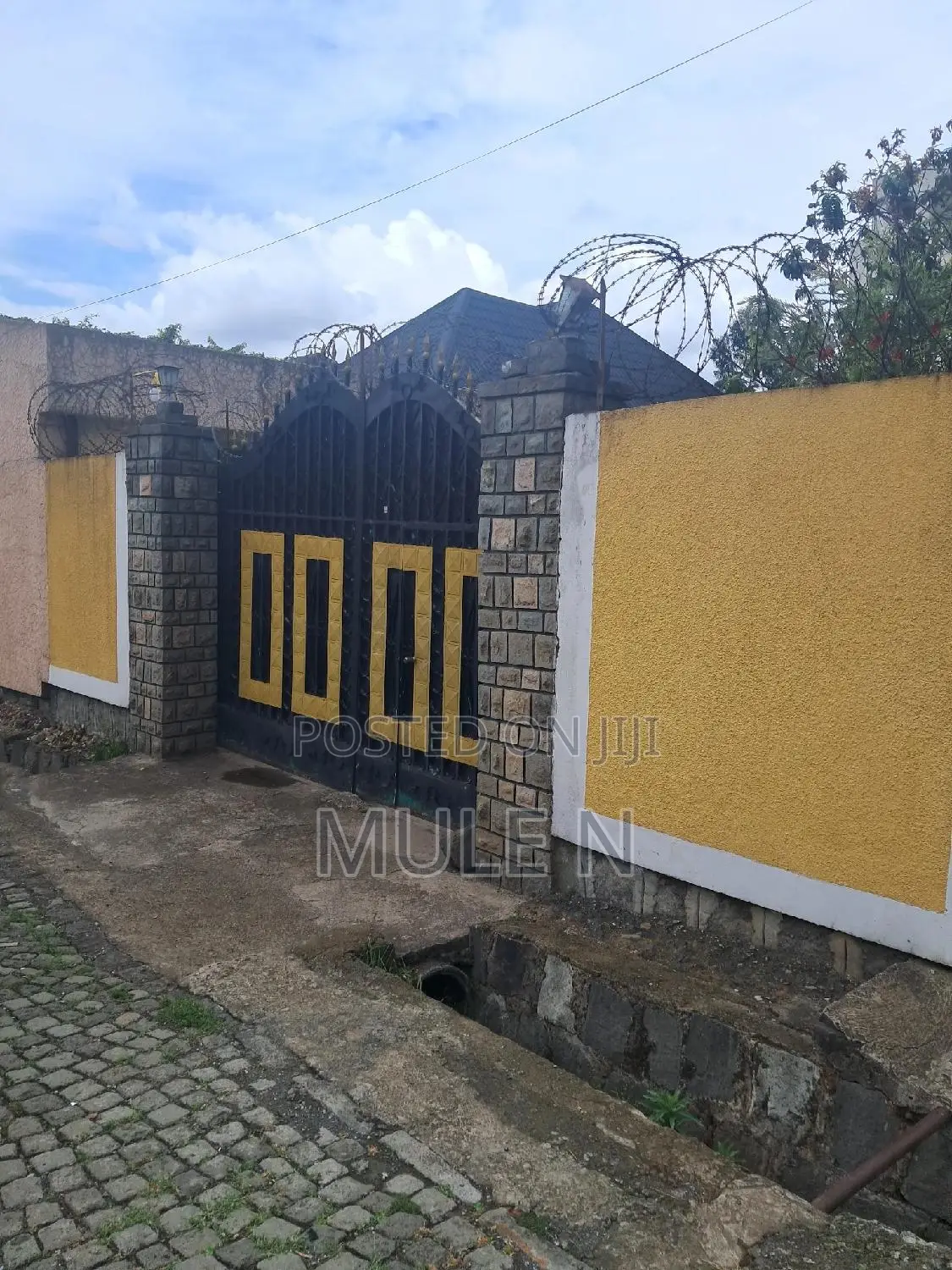 4bdrm House in Wesen Top Spa, Yeka for sale