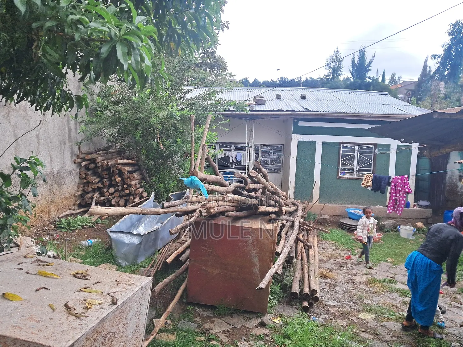 5bdrm House in Abem Kara, Yeka for sale