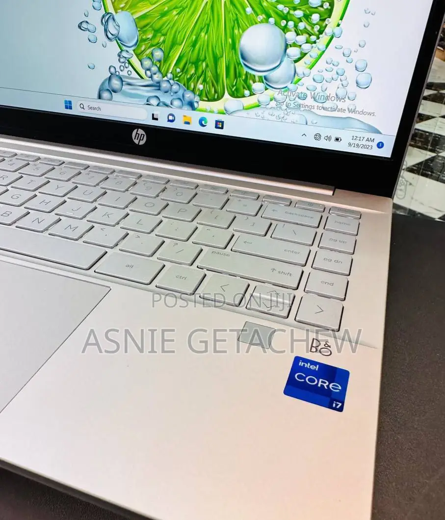 New Laptop HP Pavilion 15 8GB Intel Core I5 SSD 256GB