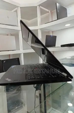 New Laptop Lenovo Yoga 260 16GB Intel Core I7 SSD 512GB