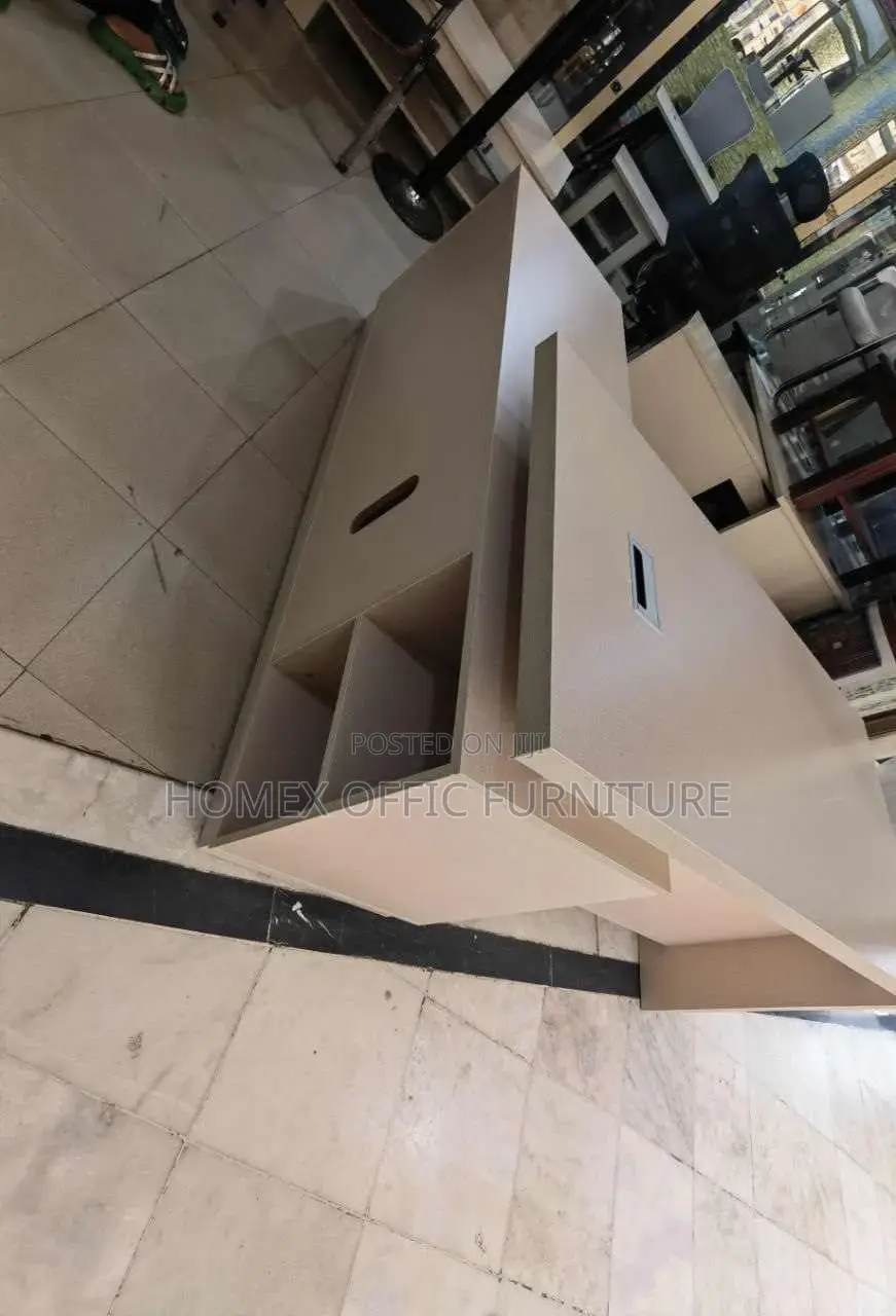 Office Managerial Desk የማናጀር ዴስክ