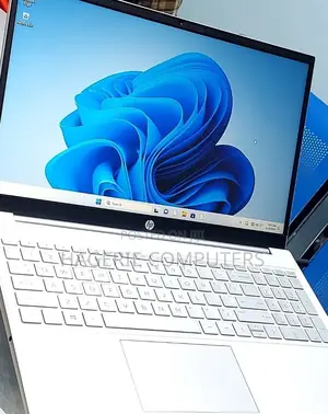 New Laptop HP Pavilion 14-Ce3064st 16GB Intel Core I7 SSD 1T