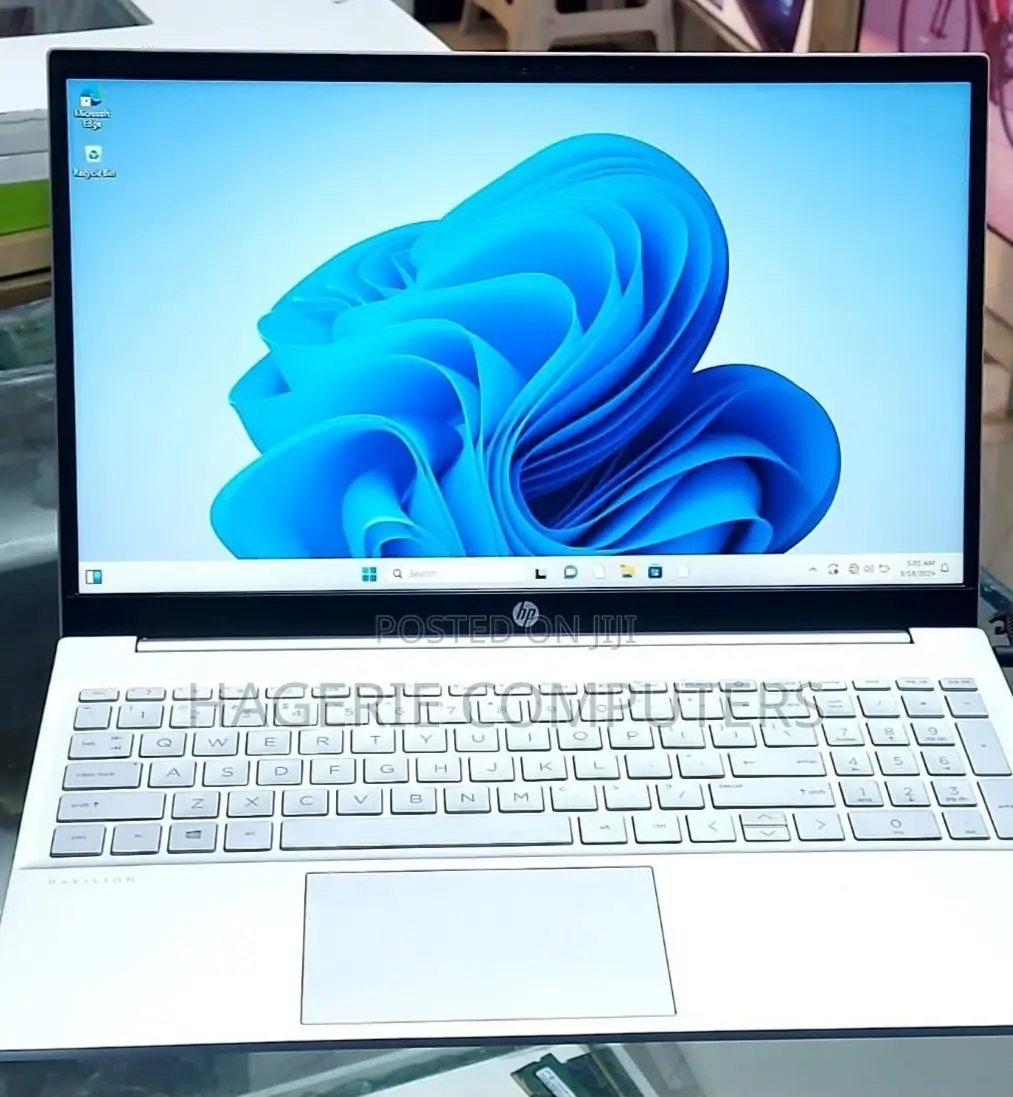 New Laptop HP Pavilion 14-Ce3064st 16GB Intel Core I7 SSD 1T