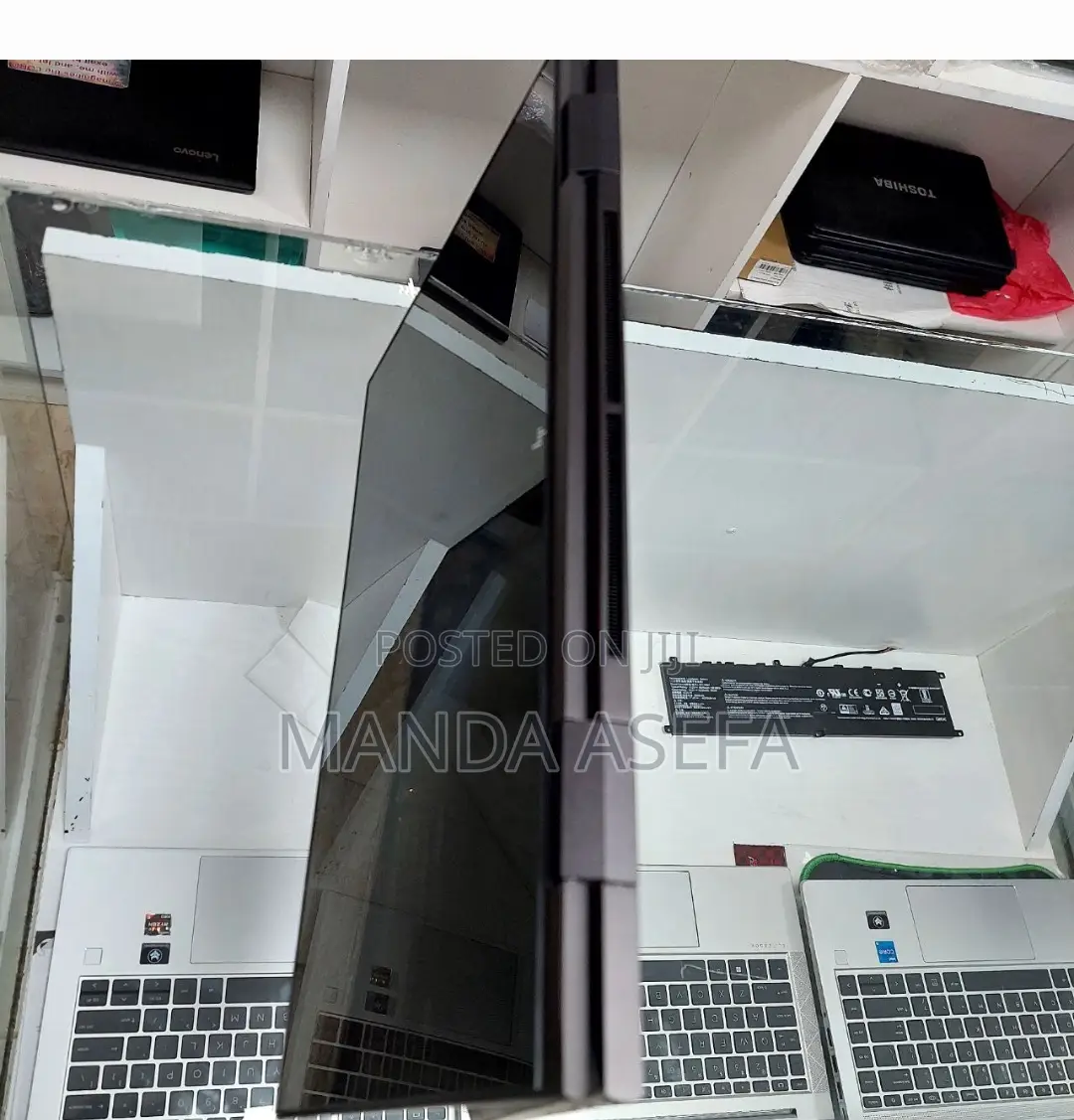 New Laptop HP Spectre 16GB AMD Ryzen 7 SSD 1T