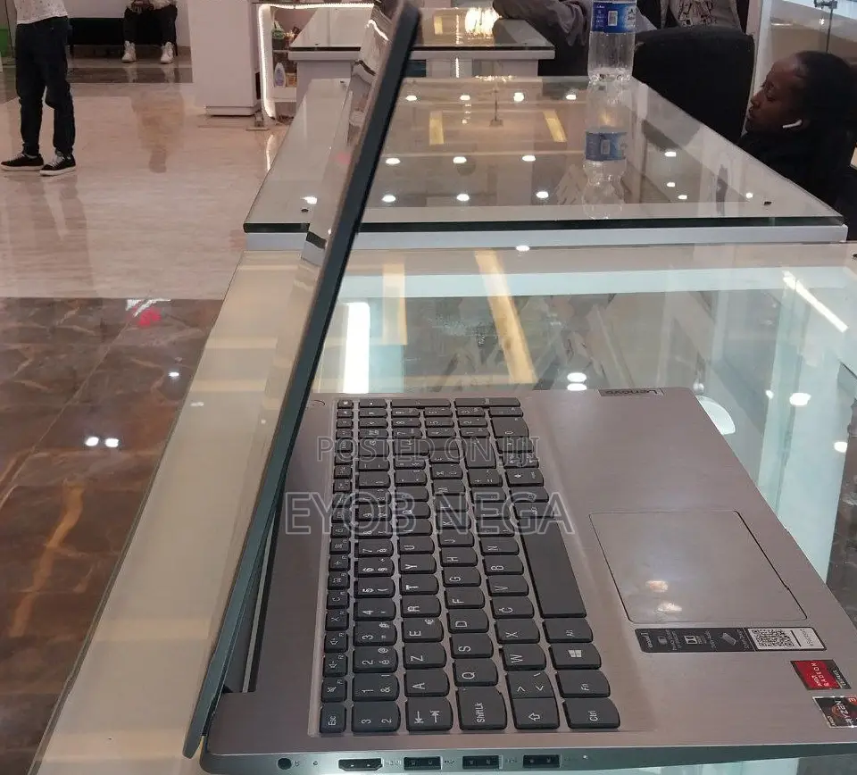 New Laptop Lenovo IdeaPad 1 12GB AMD Ryzen 3 SSD 256GB