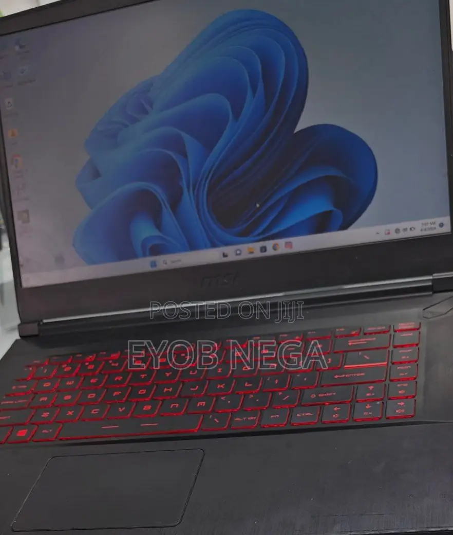 Laptop MSI Katana 15 16GB Intel Core I7 SSD 512GB