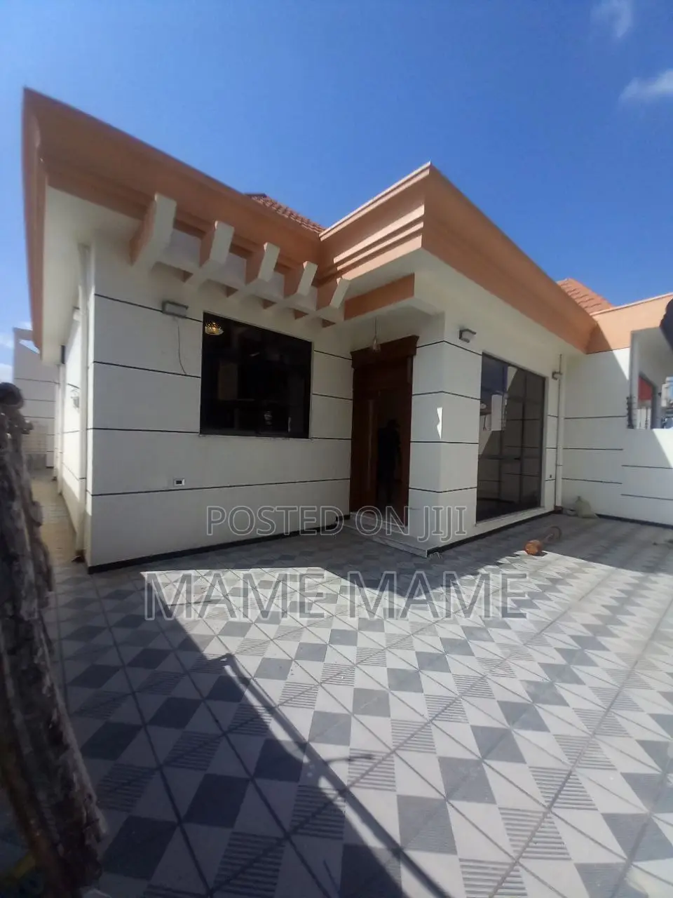 5bdrm Villa in Addis Abeba, Bole for sale