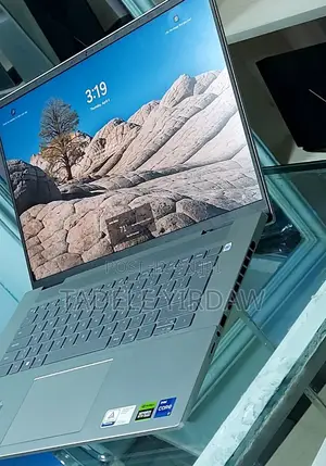 New Laptop Dell Inspiron 15 16GB Intel Core I7 SSD 1T