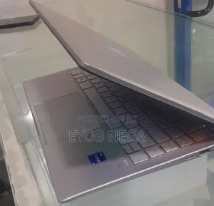 New Laptop HP Pavilion 15 8GB Intel Core I5 SSD 512GB