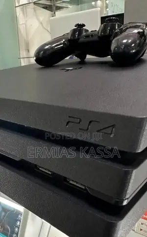 Photo - Play Station 4 Pro