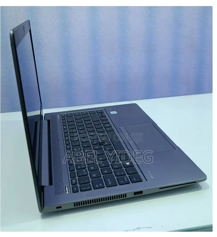 New Laptop HP ZBook Studio 16GB Intel Core I5 SSD 512GB