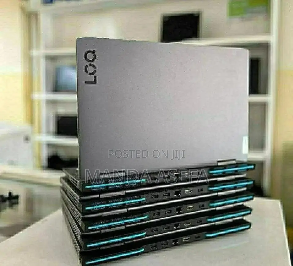 New Laptop Lenovo 8GB Intel Core i5 SSD 512GB