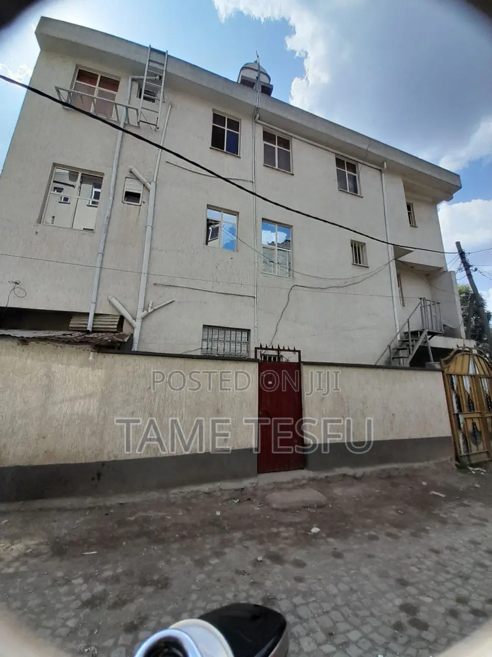 Furnished 5bdrm House in Gorroo, Bole for sale