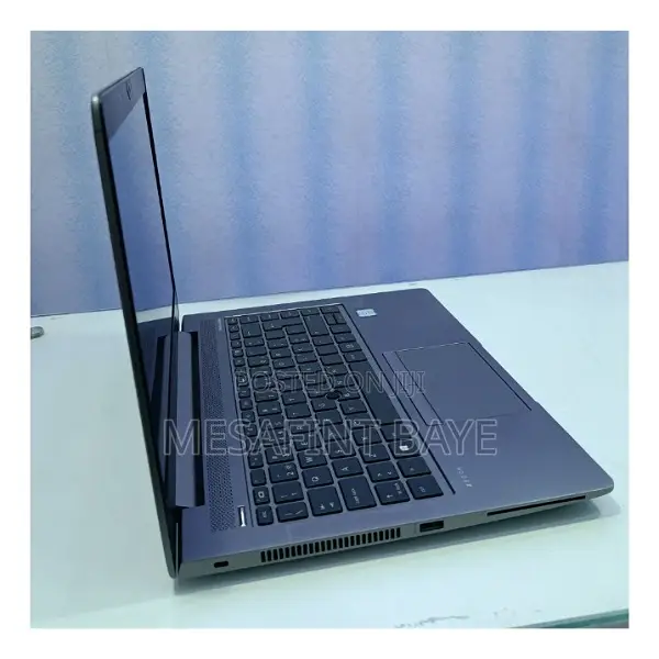 New Laptop HP ZBook Studio G5 16GB Intel Core I5 SSD 512GB