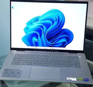 Photo - New Laptop Dell Inspiron 16 Plus 7630 16GB Intel Core I7 SSD 1T