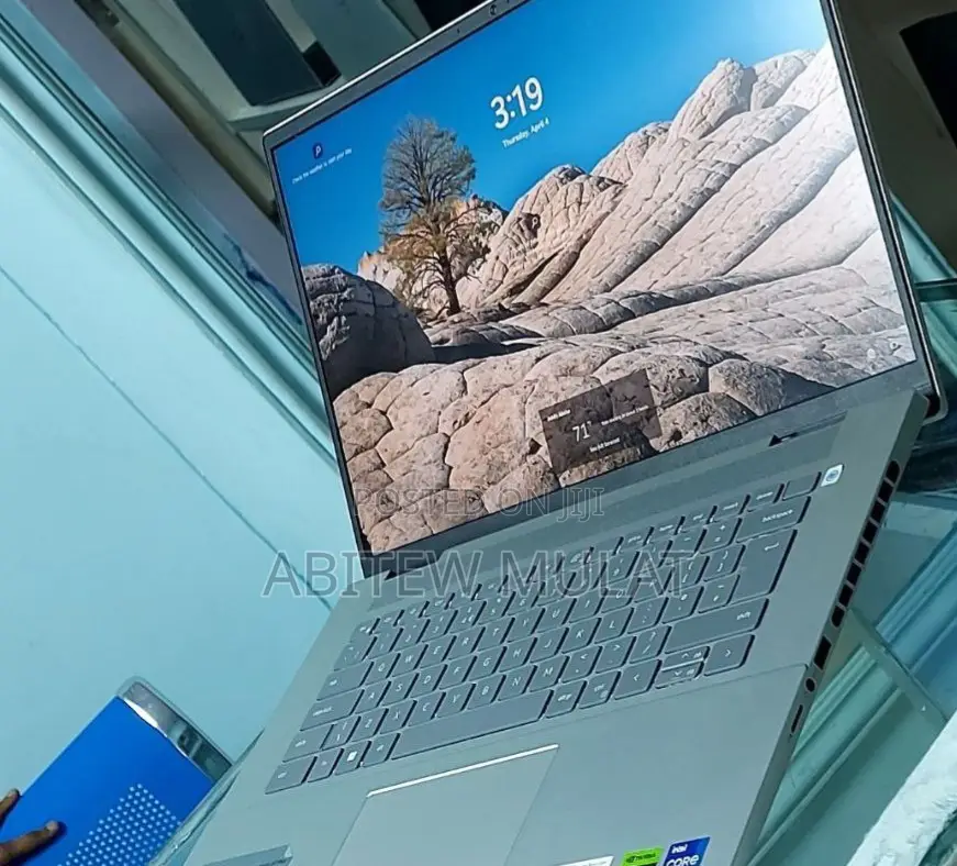 New Laptop Dell Inspiron 16 Plus 7630 16GB Intel Core I7 SSD 1T