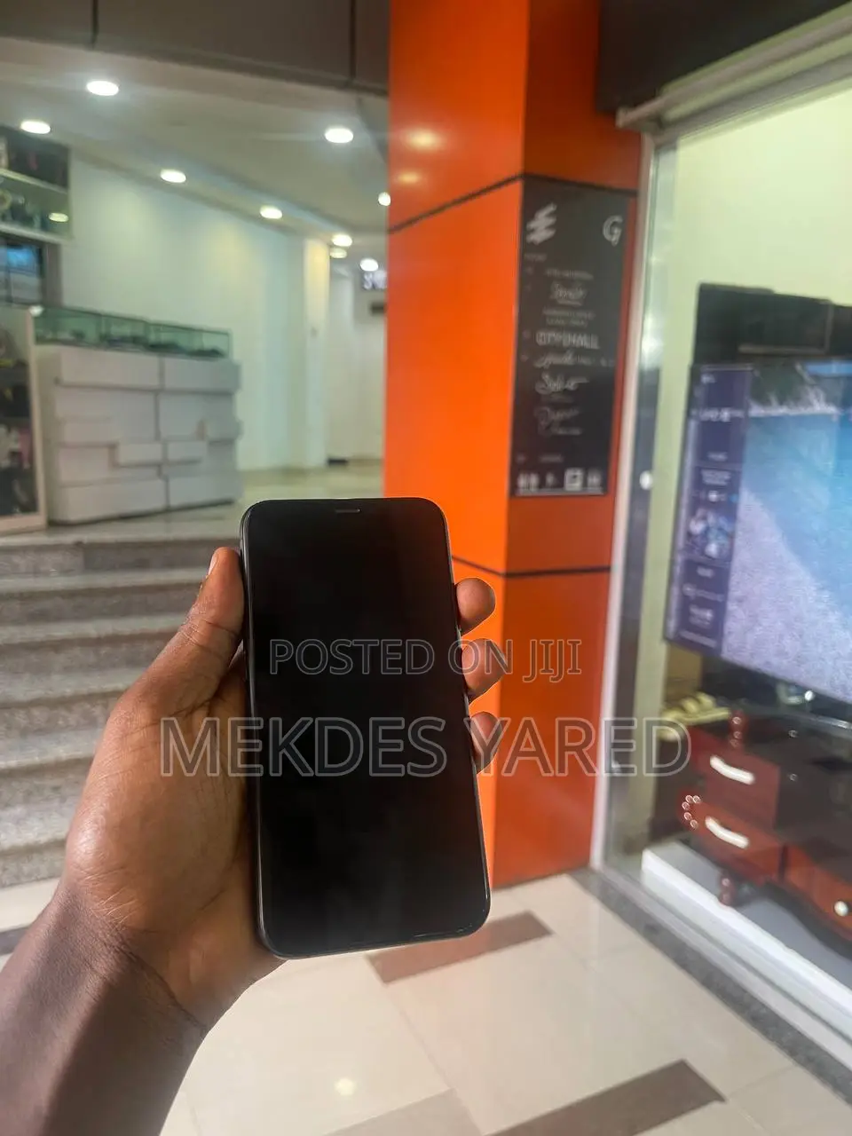 New Apple iPhone XS 64 GB Black