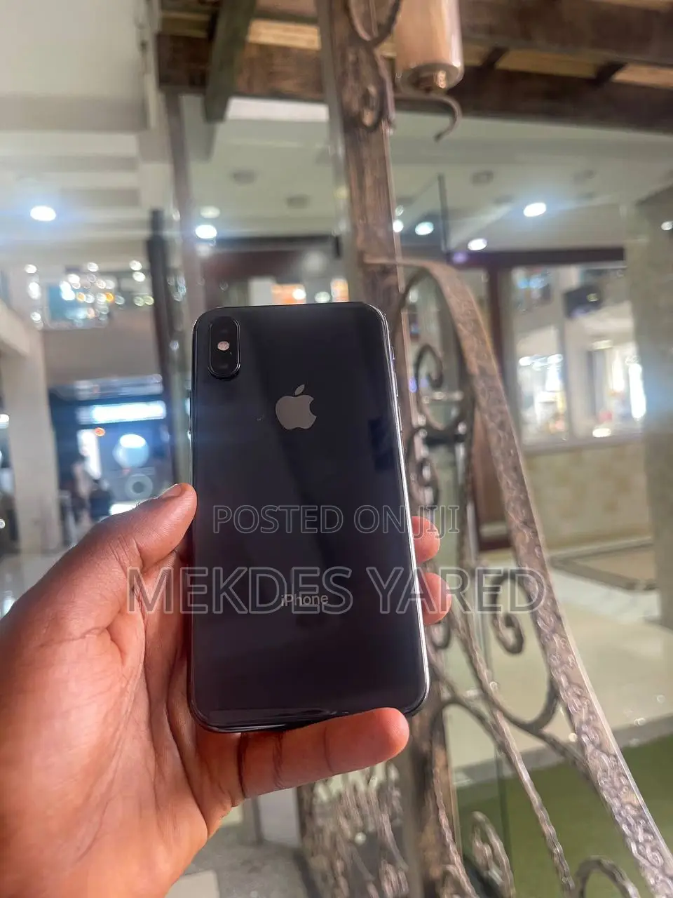 New Apple iPhone XS 64 GB Black