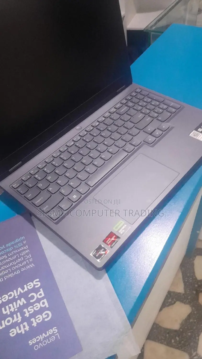 New Laptop Lenovo Legion 5 8GB AMD Ryzen 7 SSD 512GB