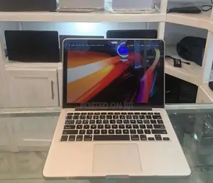 New Laptop Apple MacBook Pro 2013 8GB Intel Core i5 SSD 256GB