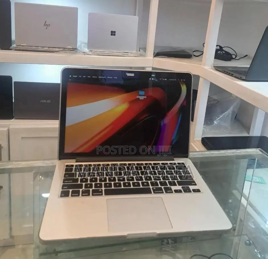 New Laptop Apple MacBook Pro 2013 8GB Intel Core i5 SSD 256GB