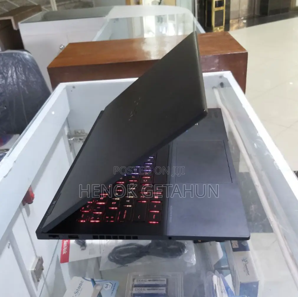 New Laptop HP Omen 16 16GB Intel Core I7 SSD 512GB
