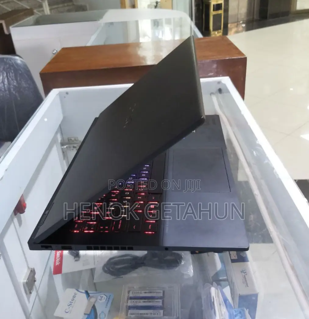 New Laptop HP Omen 16 16GB Intel Core I7 SSD 512GB