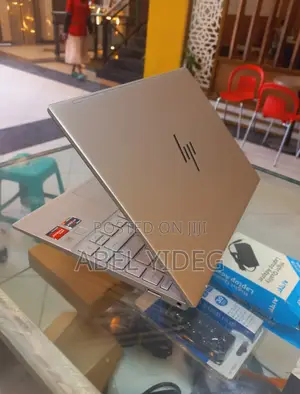 New Laptop HP Pavilion 13 16GB AMD Ryzen 7 SSD 512GB