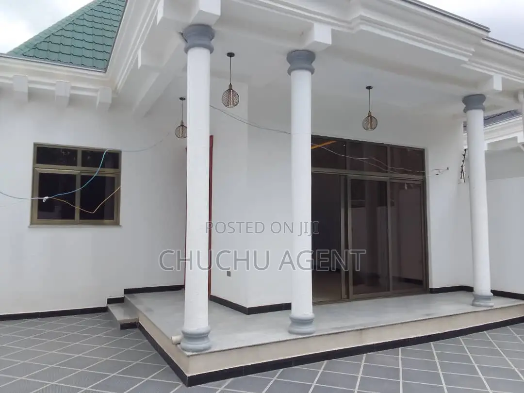 3bdrm House in Bole for sale