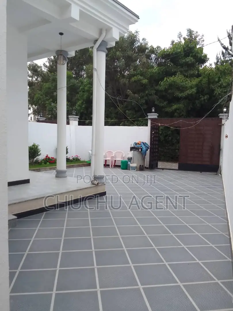 3bdrm House in Bole for sale