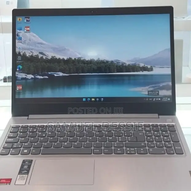 New Laptop Lenovo Ideapad 3 12GB AMD Ryzen 3 SSD 256GB