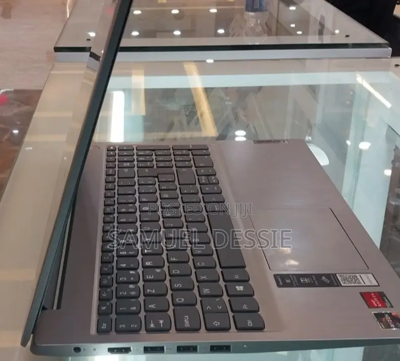 New Laptop Lenovo Ideapad 3 12GB AMD Ryzen 3 SSD 256GB