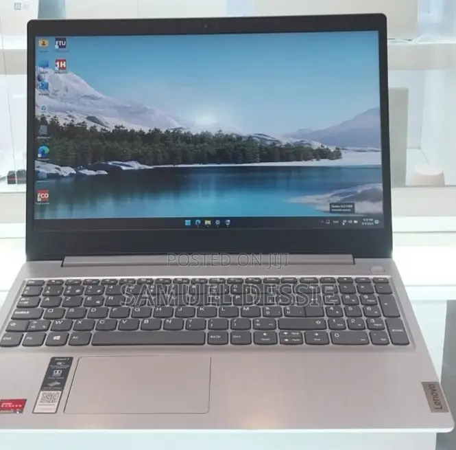 New Laptop Lenovo Ideapad 3 12GB AMD Ryzen 3 SSD 256GB