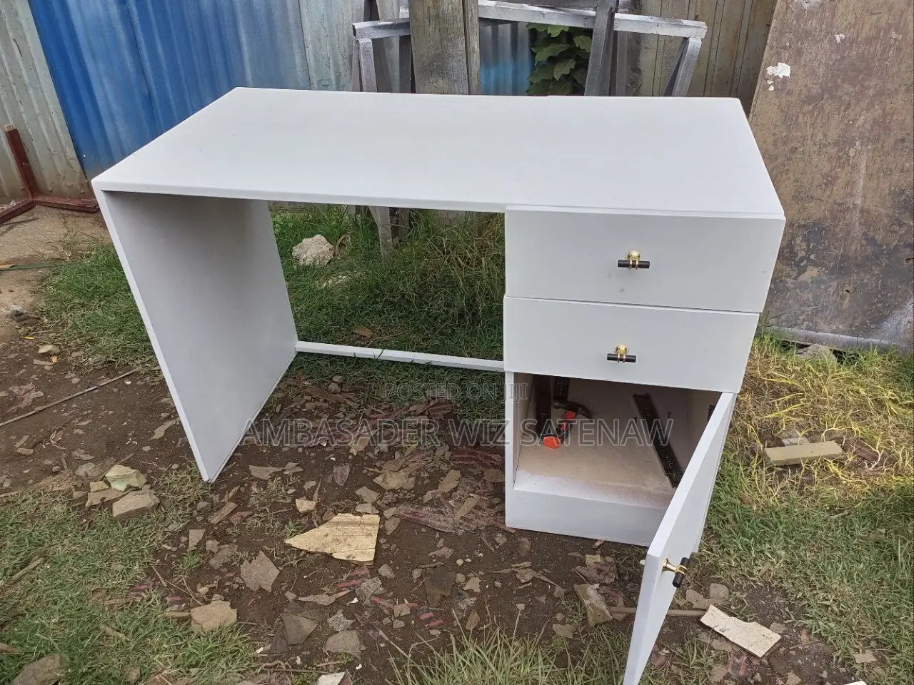 የቢሮ / ጠረጴዛ