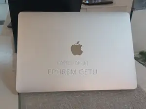 New Laptop Apple MacBook 2020 8GB Intel Core I5 SSD 256GB