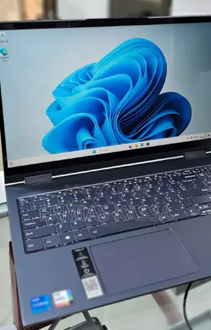 New Laptop Lenovo Yoga 950i 8GB Intel Core I7 SSD 512GB