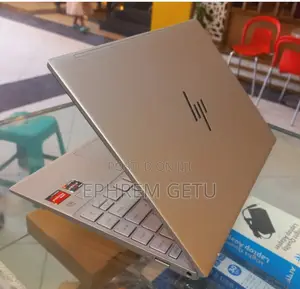 New Laptop HP Pavilion 13 16GB AMD Ryzen 7 SSD 512GB