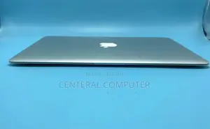 New Laptop Apple MacBook Pro 2017 8GB Intel Core I5 SSD 128GB