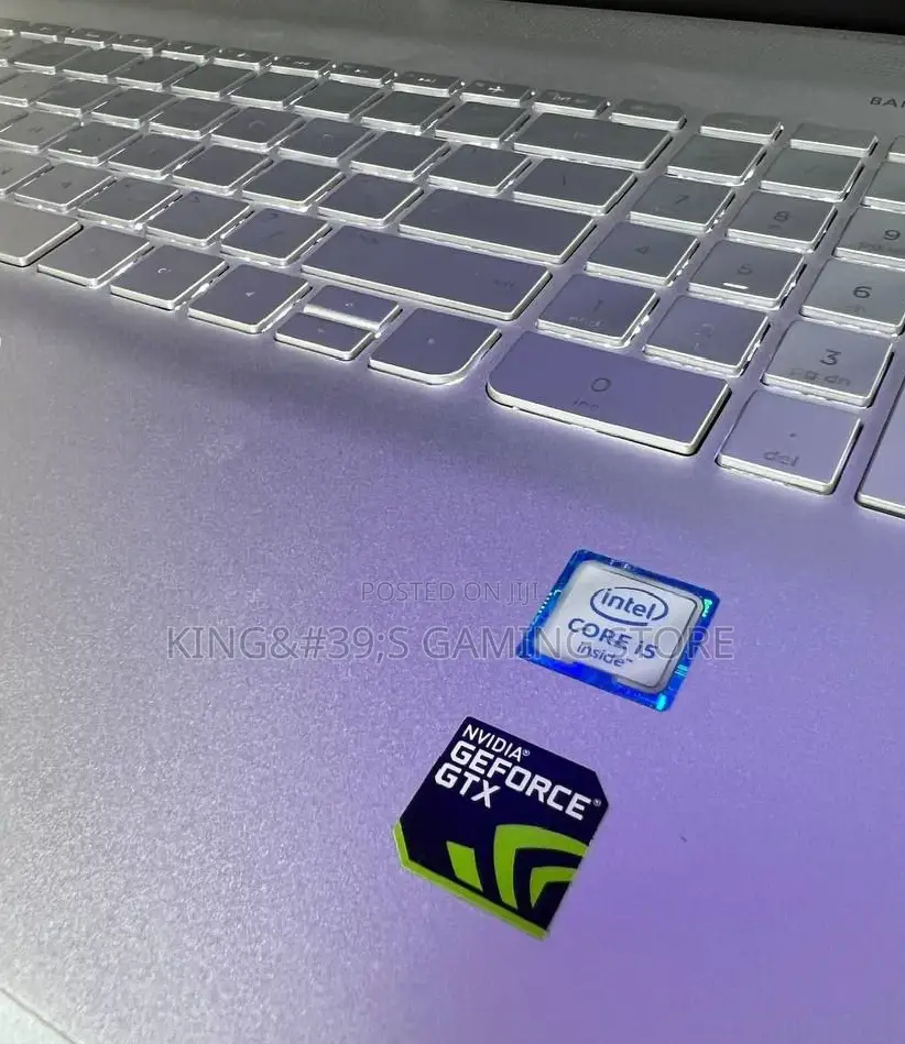 New Laptop HP Envy 15 8GB Intel Core I5 HDD+SSD 500GB