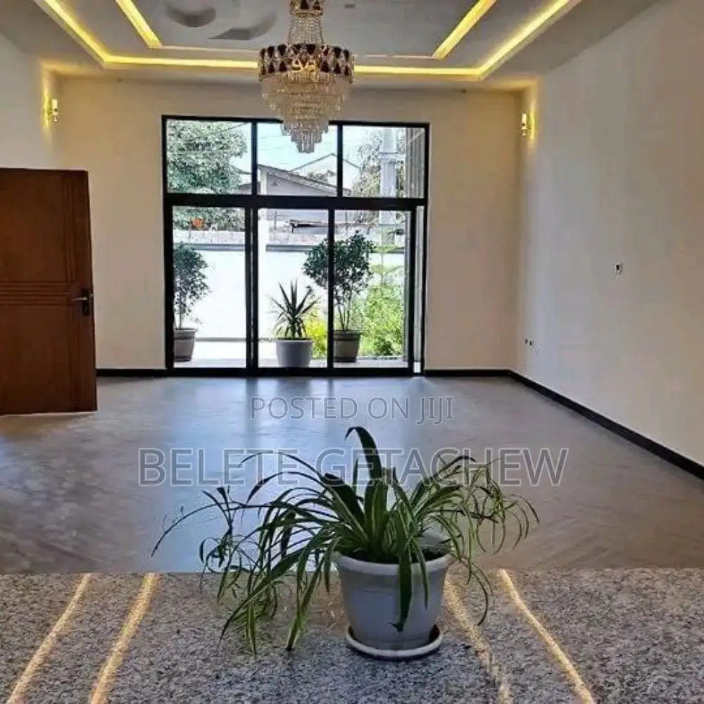 3bdrm Villa in ጃክሮስ ዘመናዊ ቪላ ሽያጭ, Bole for sale