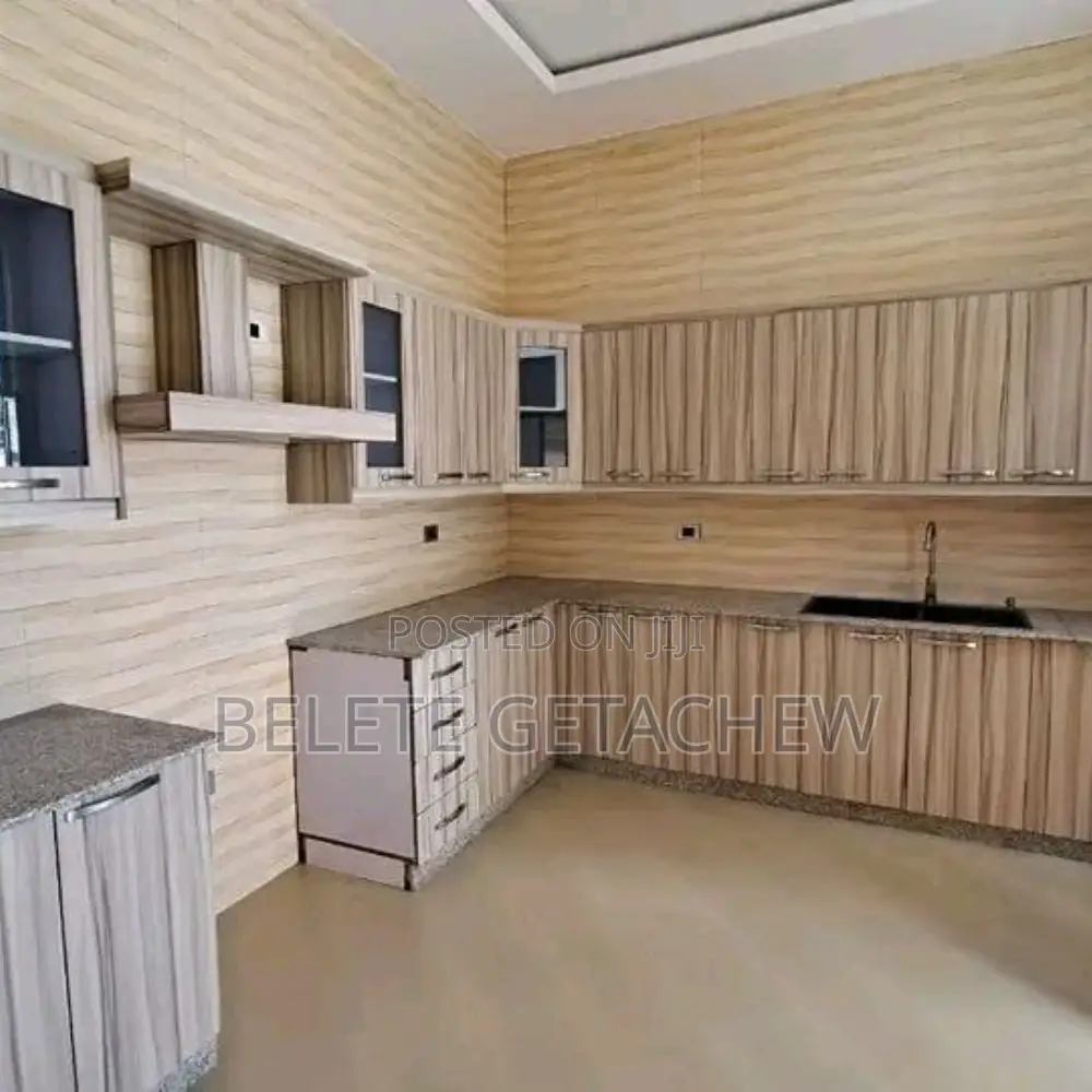 3bdrm Villa in ጃክሮስ ዘመናዊ ቪላ ሽያጭ, Bole for sale