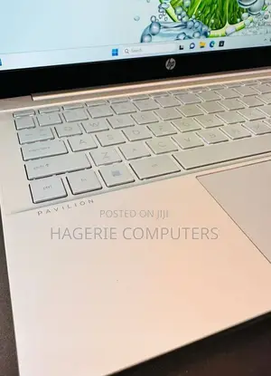 New Laptop HP Pavilion 14-Ce3064st 16GB Intel Core I7 SSD 512GB