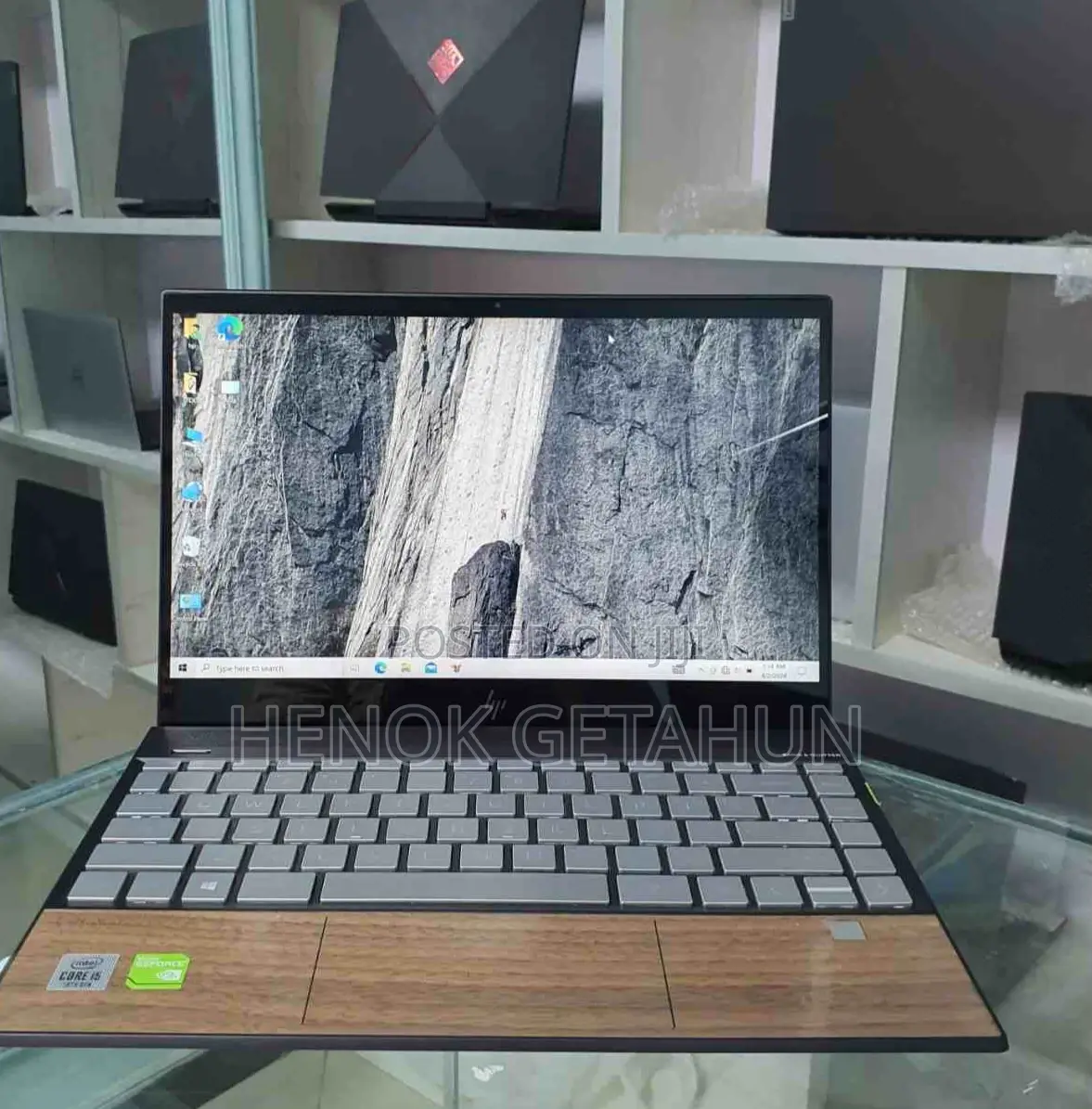 New Laptop HP Envy X360 8GB Intel Core I5 SSD 512GB