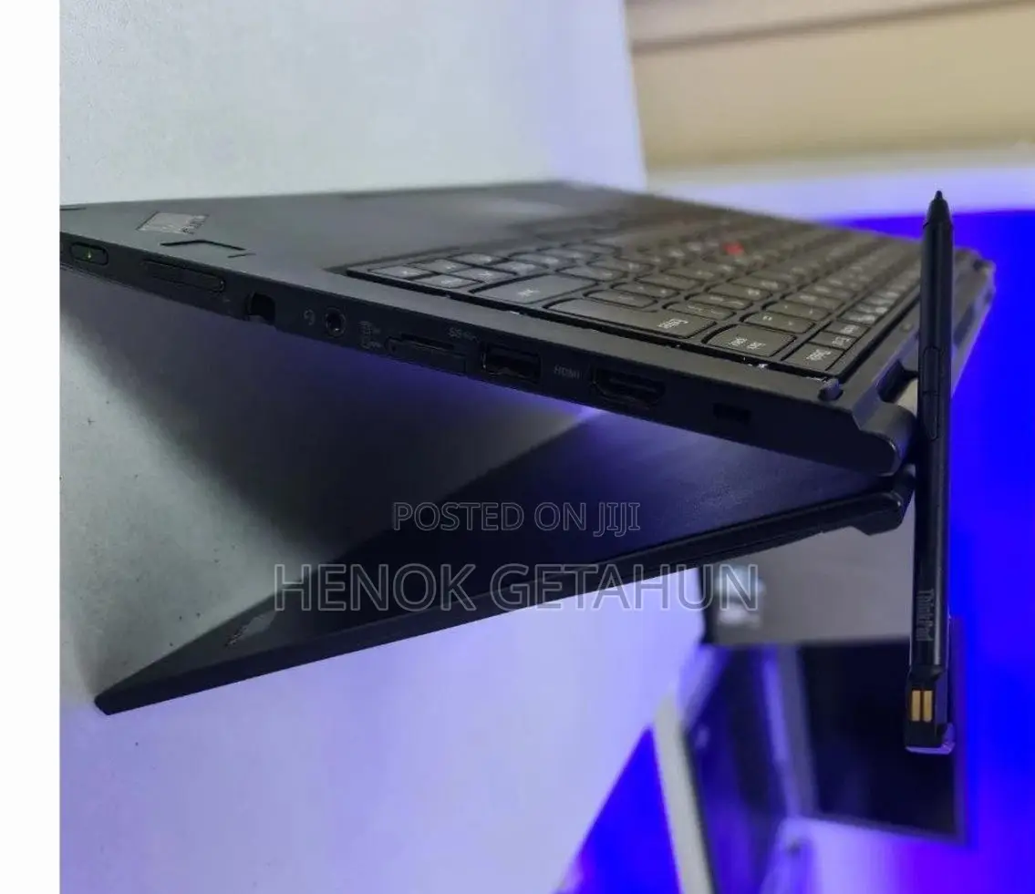 New Laptop Lenovo ThinkPad X390 Yoga 16GB Intel Core i7 SSD 256GB