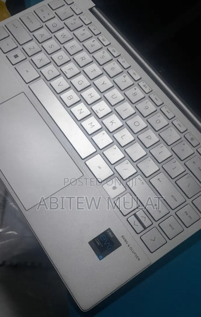 New Laptop HP Envy 13 16GB Intel Core I5 SSD 512GB