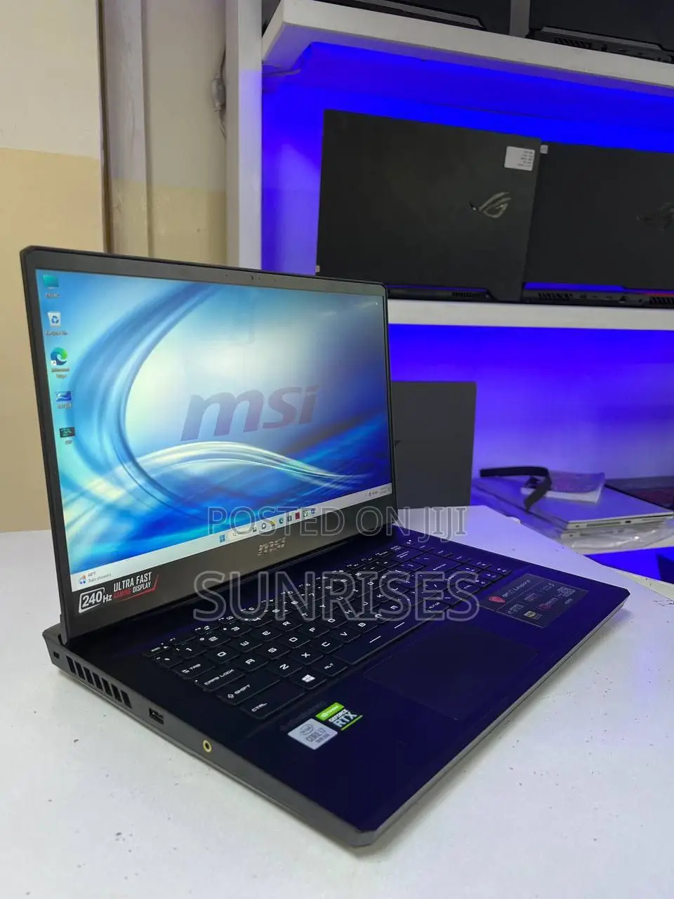 New Laptop MSI GP75 Leopard 16GB Intel Core I7 SSD 1T