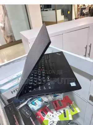 New Laptop Lenovo Yoga 260 8GB Intel Core I5 SSD 512GB