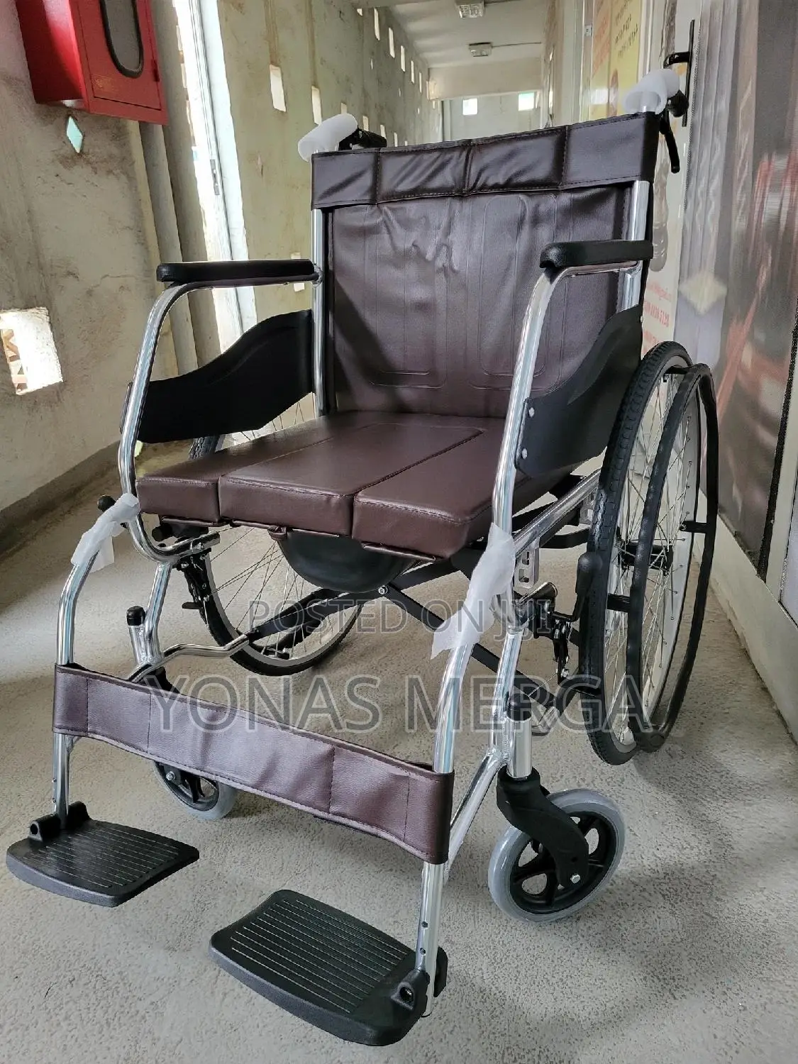 Toilet Wheelchair /ምቾት¶ከጥራት ጋር¶Wheelchair/ሌዘር¶Wheelchair
