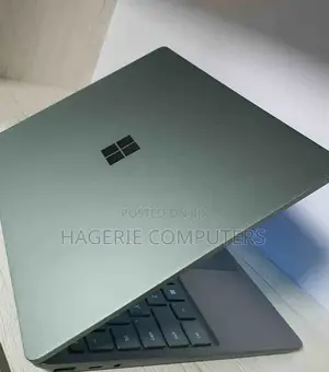 New Laptop Microsoft Surface Pro 8 8GB Intel Core I5 SSD 256GB