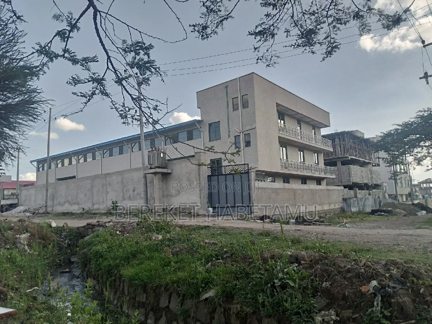 Furnished 5bdrm House in አዲስ አበባ, Akaky Kaliti for sale